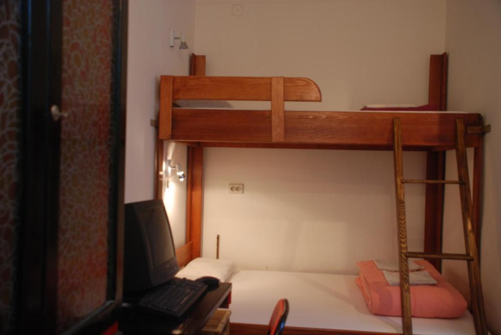 Tash Inn Hostel Belgrado Habitación foto